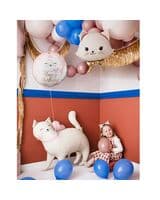 pd-koshka-golova-s-zolotym-bantom-image-1